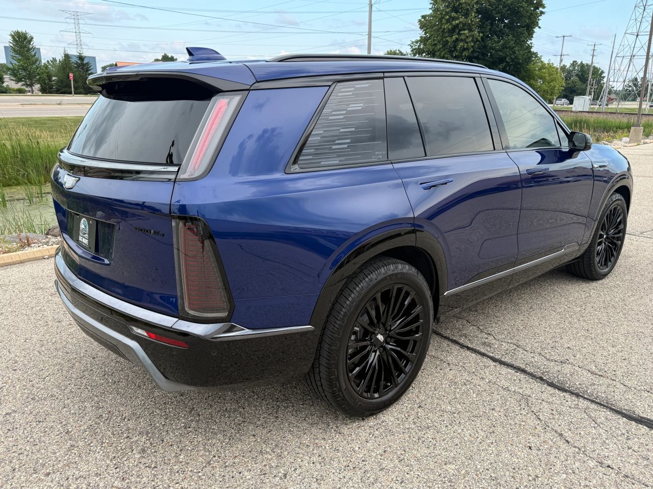 Exterior 4