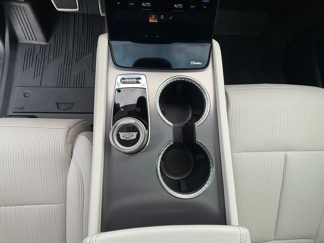 Interior 14