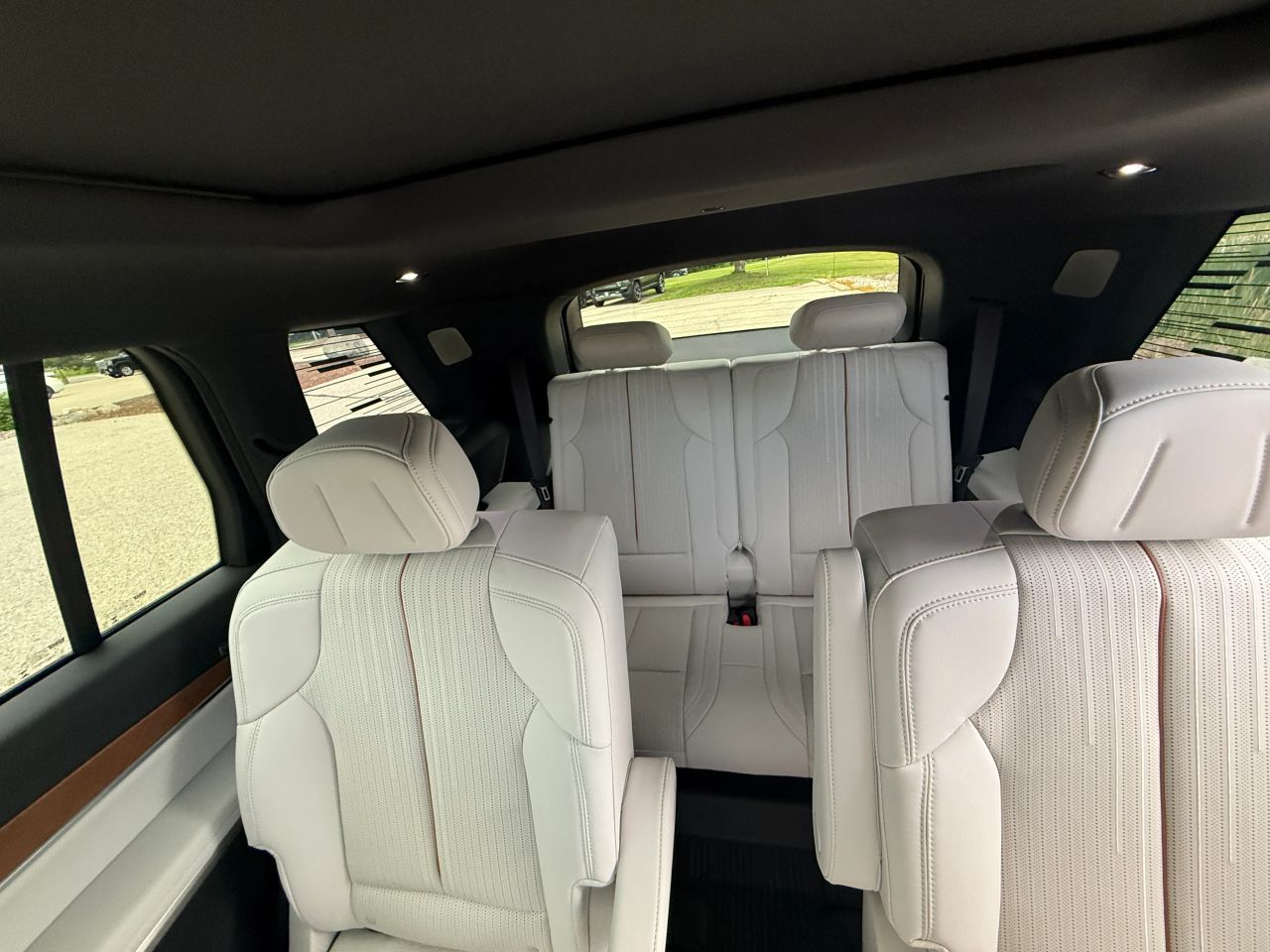 Interior 19