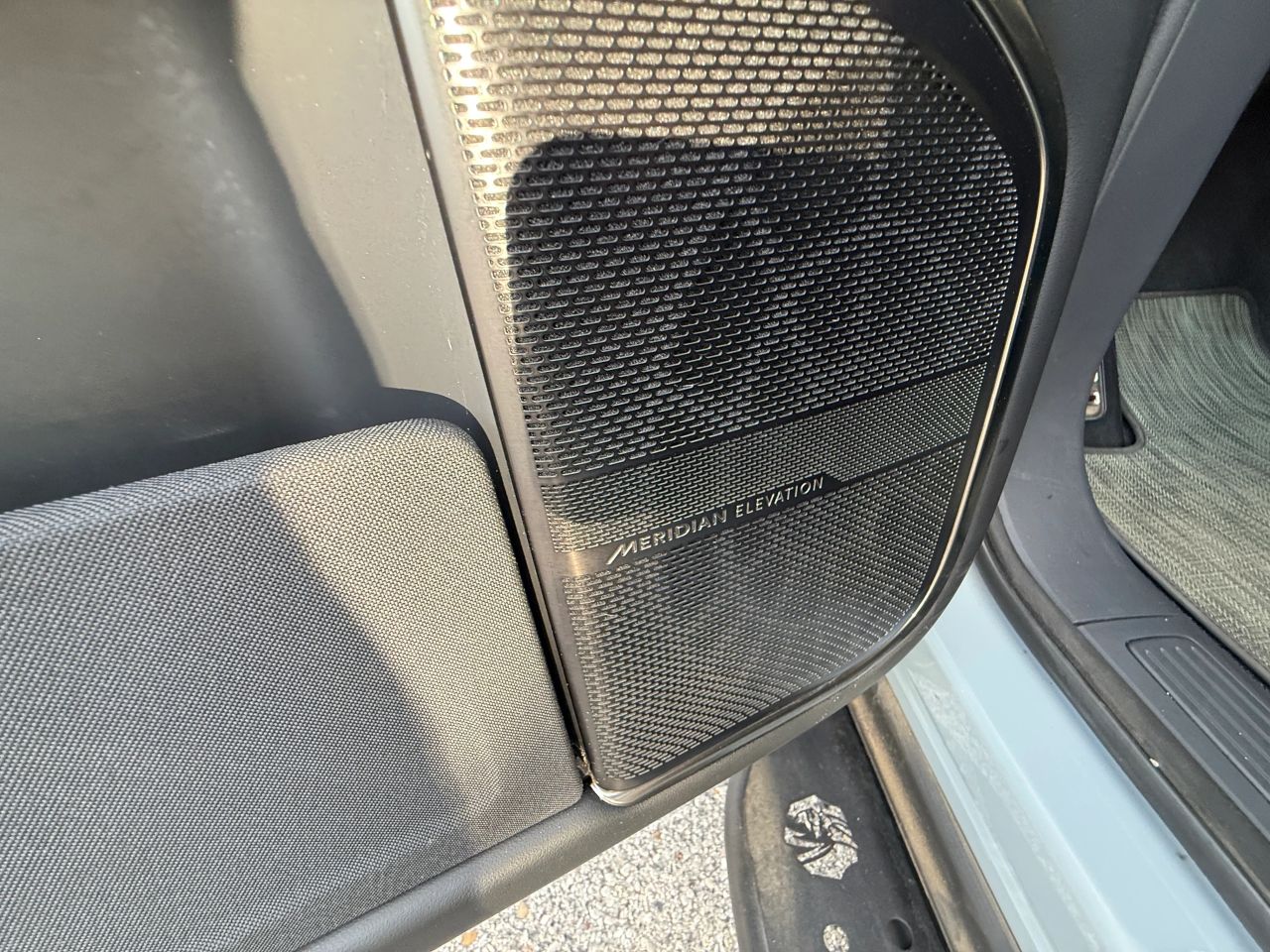 Interior 12