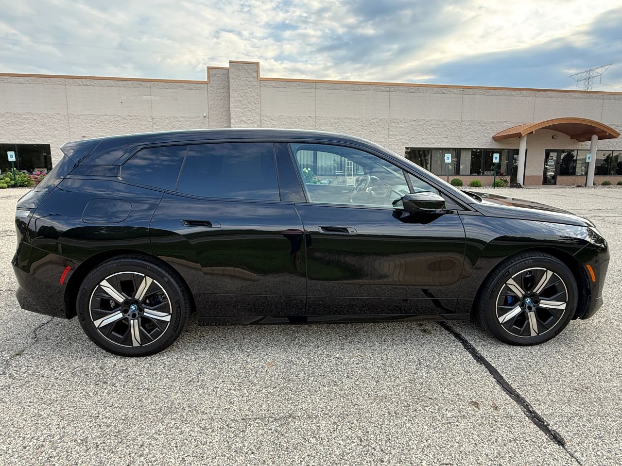Exterior 5
