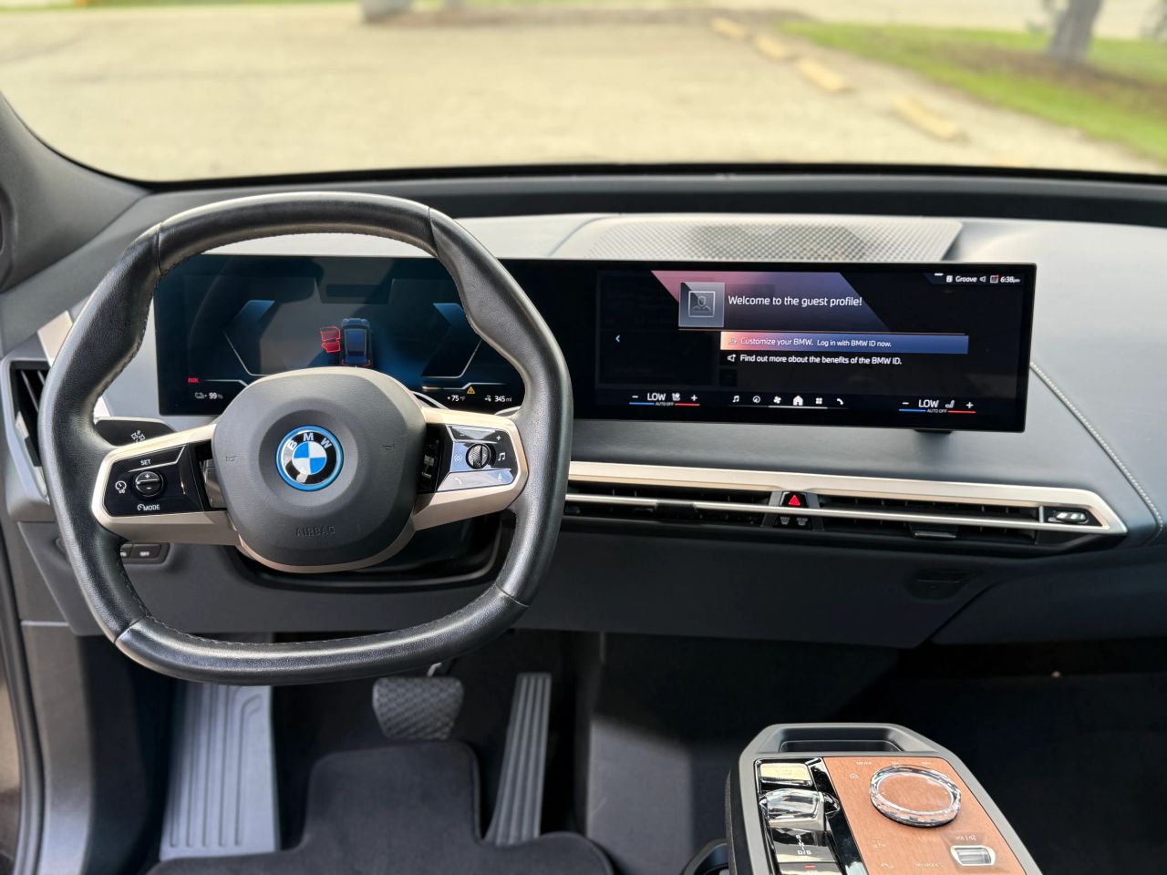 Exterior 10
