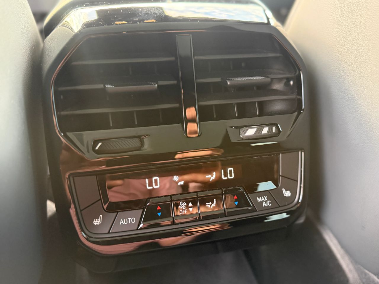 Interior 12