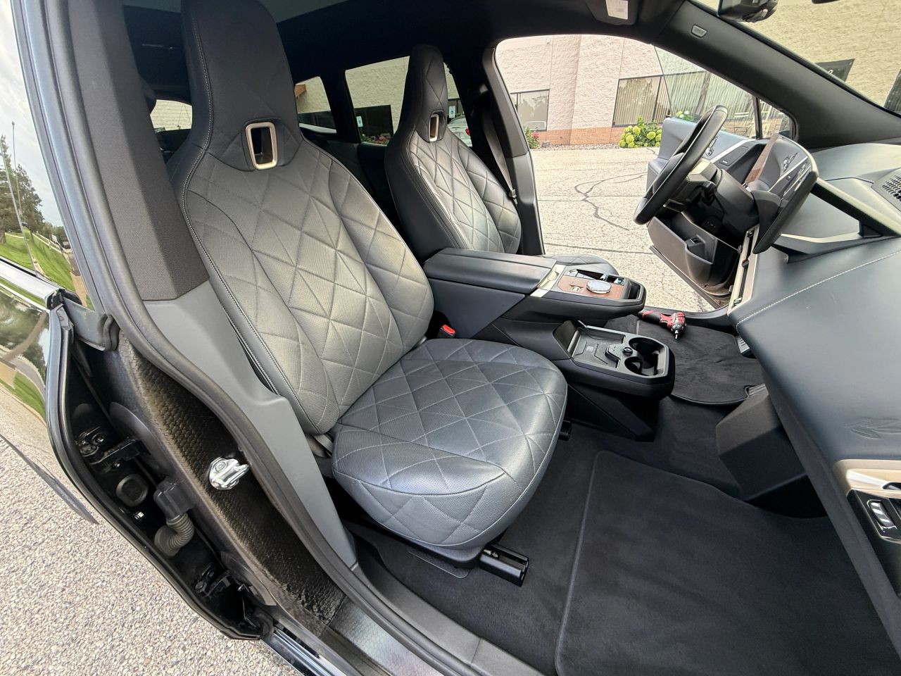 Interior 15