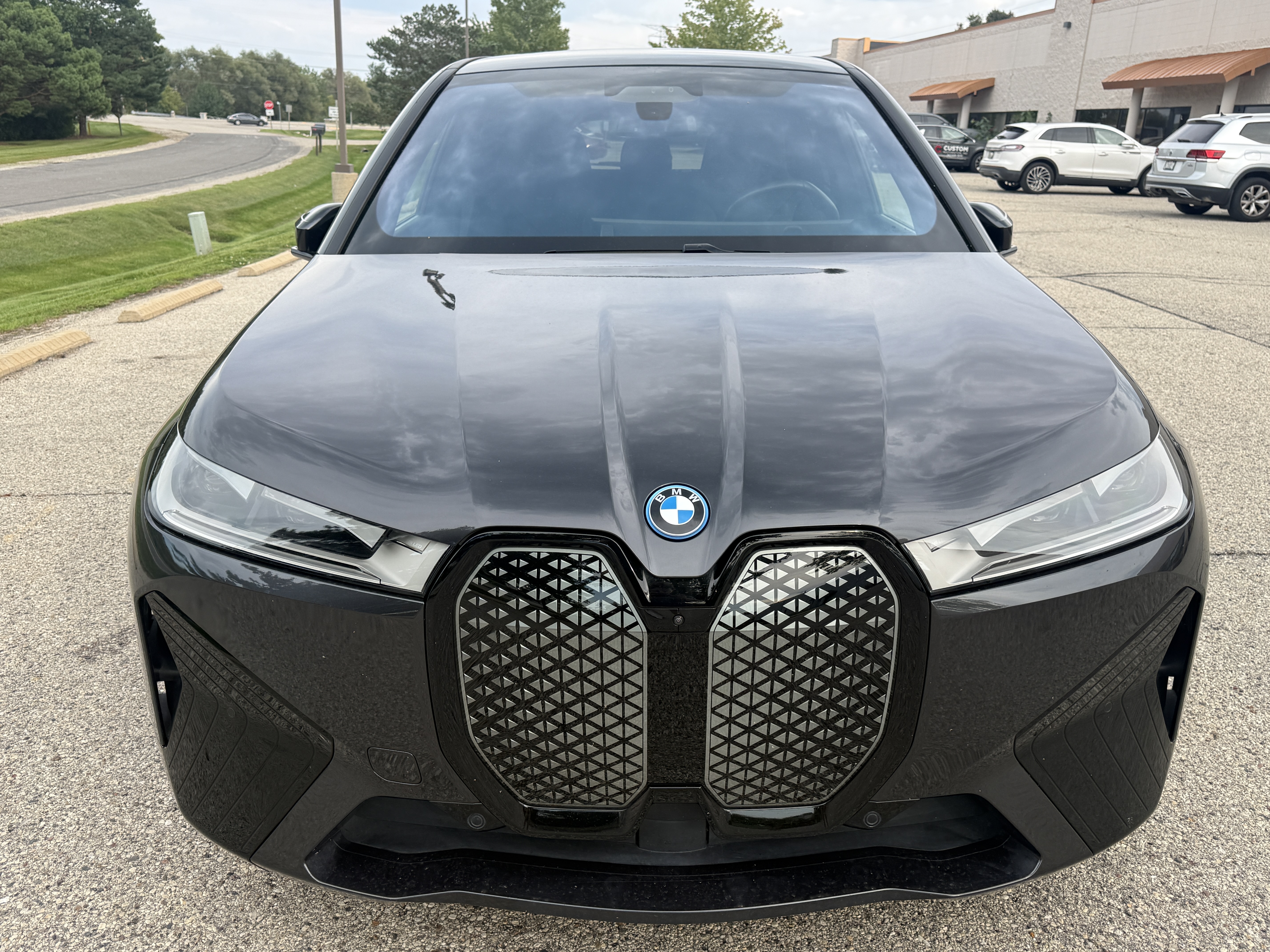 BMW iX