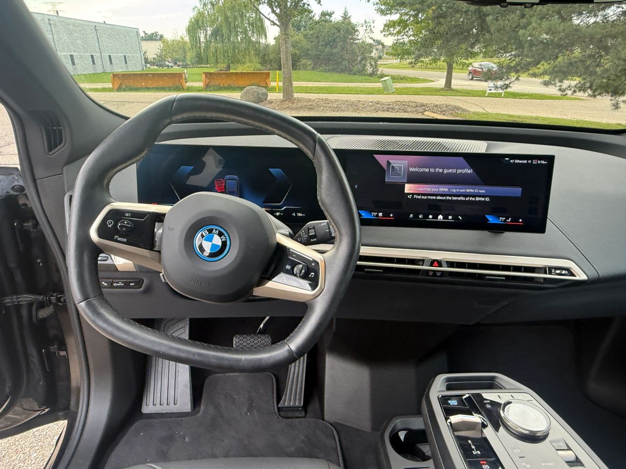 2024 BMW iX Base - Photo 12