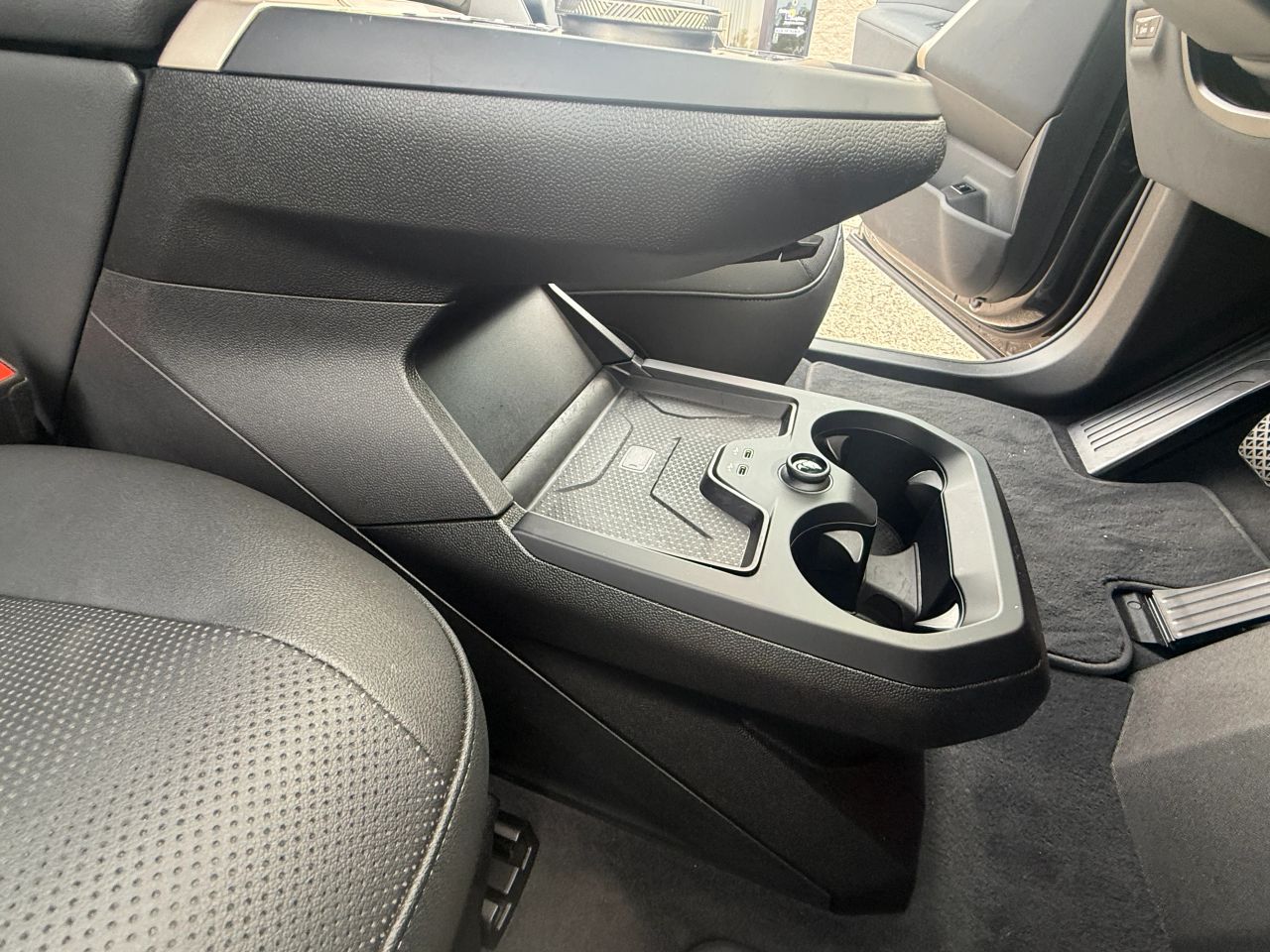 2024 BMW iX Base - Photo 18